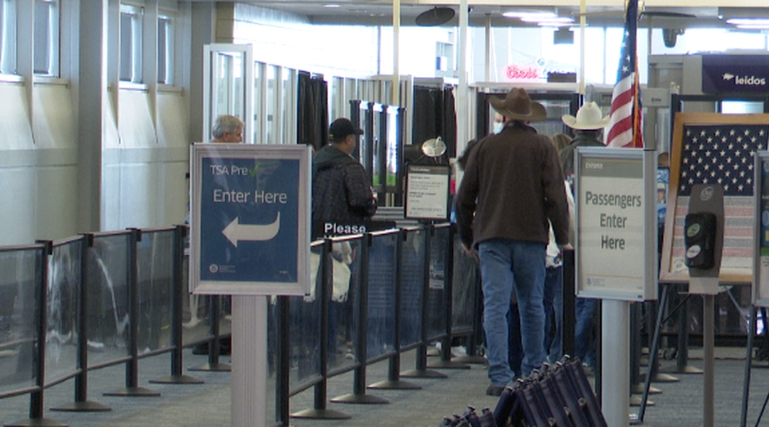 TSA’s holiday travel tips